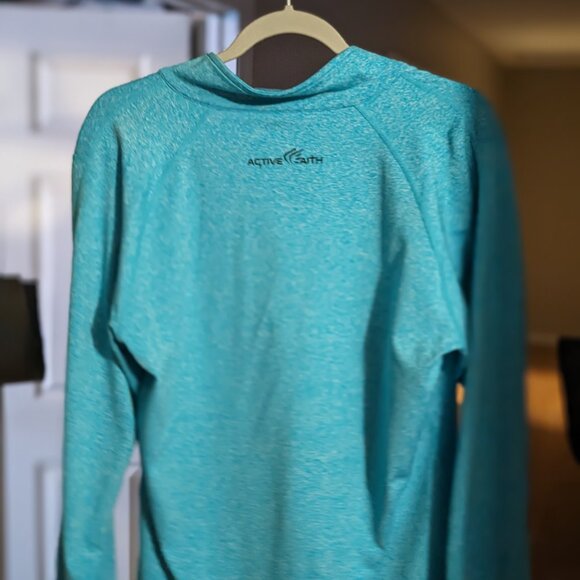 Active Faith 1/4 Zip Tech Tee - Picture 3 of 3